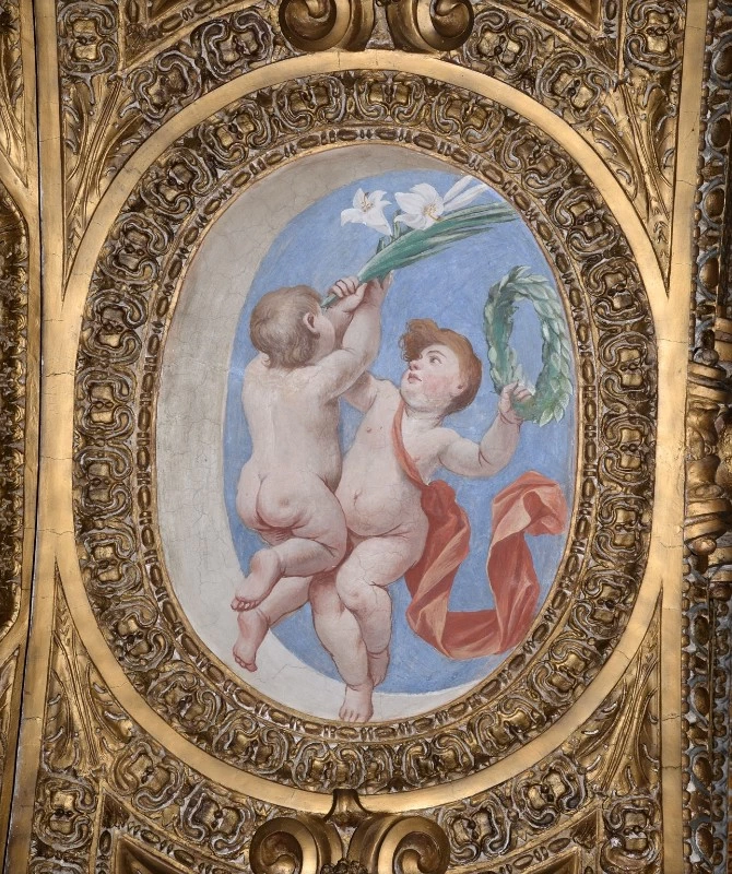 Putti con corona